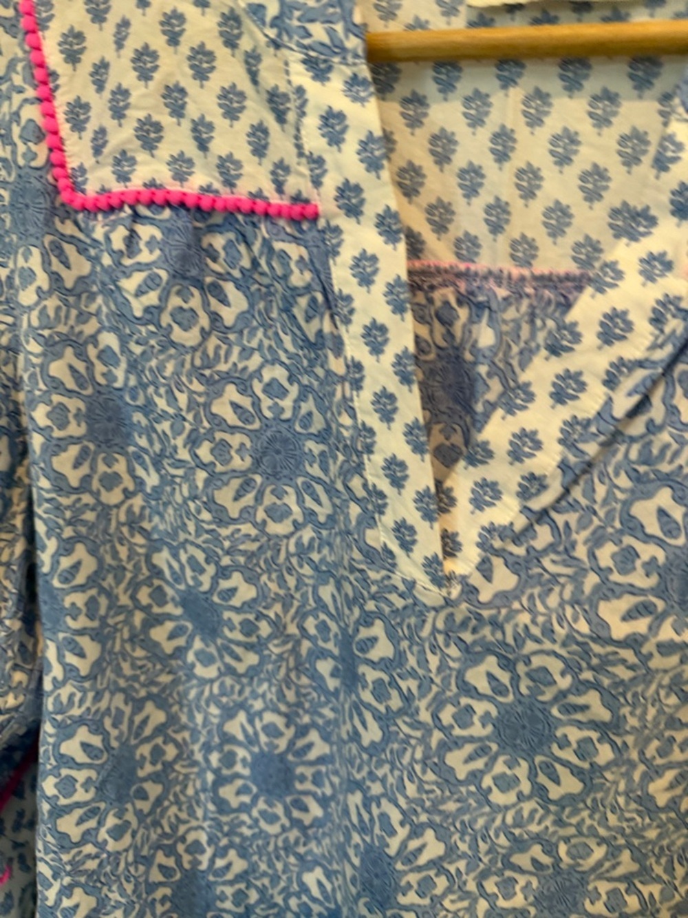 Vineyard Vines Blue & White Floral Cotton Tunic with Pink Trim - Picture 3 of 5
